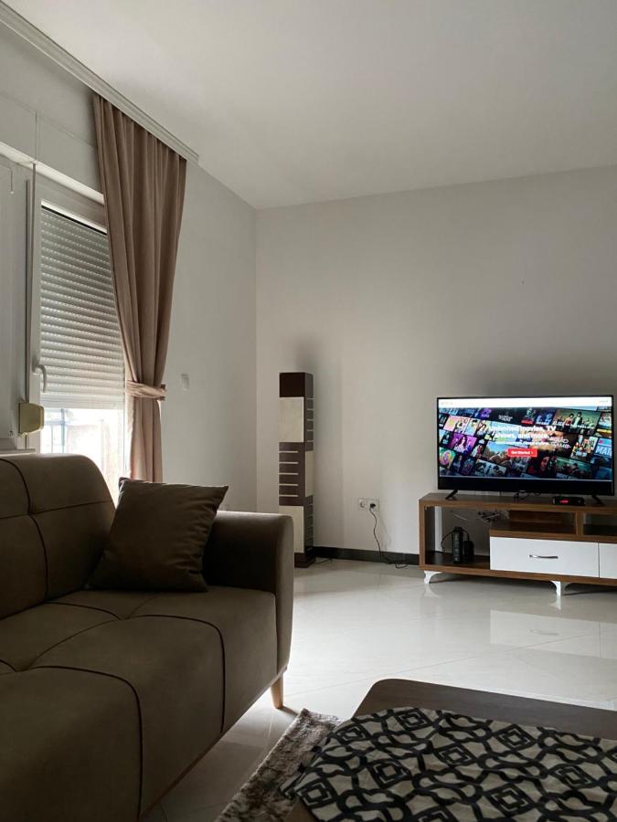 Capital Apartment Prishtina Pristina Exterior foto